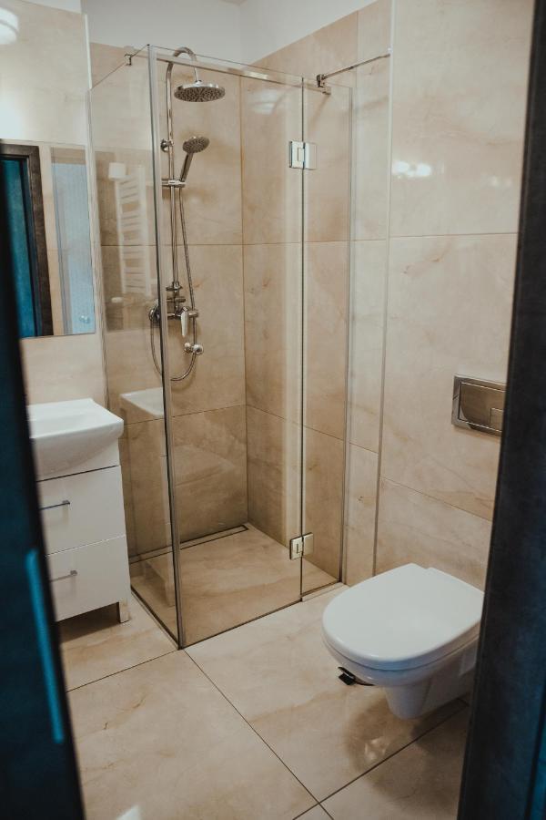 Hotel Restauracja Park Szwajcaria Gliwice Esterno foto