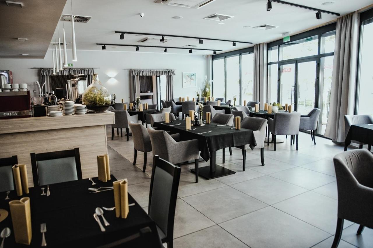 Hotel Restauracja Park Szwajcaria Gliwice Esterno foto
