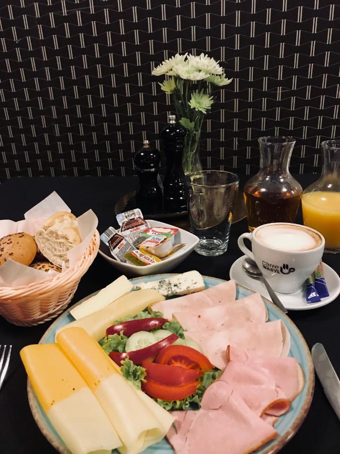 Hotel Restauracja Park Szwajcaria Gliwice Esterno foto